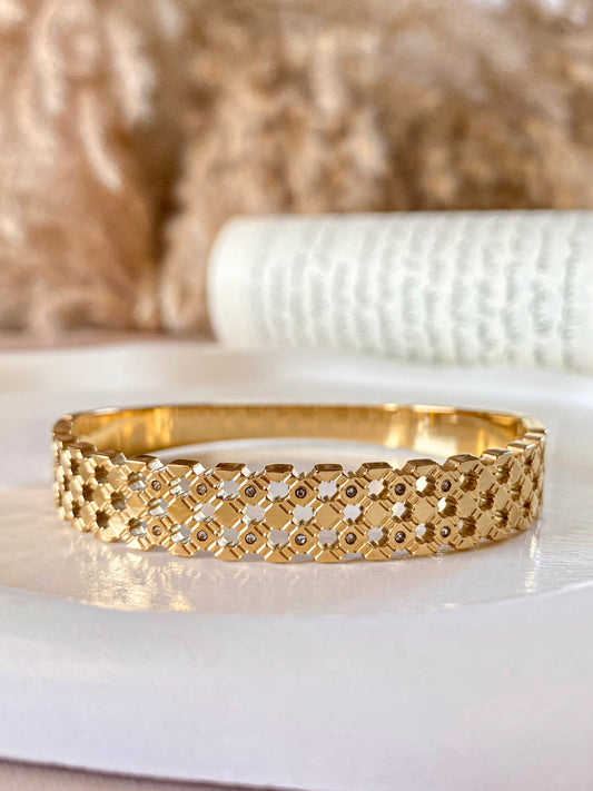 Basic Gold Bracelet